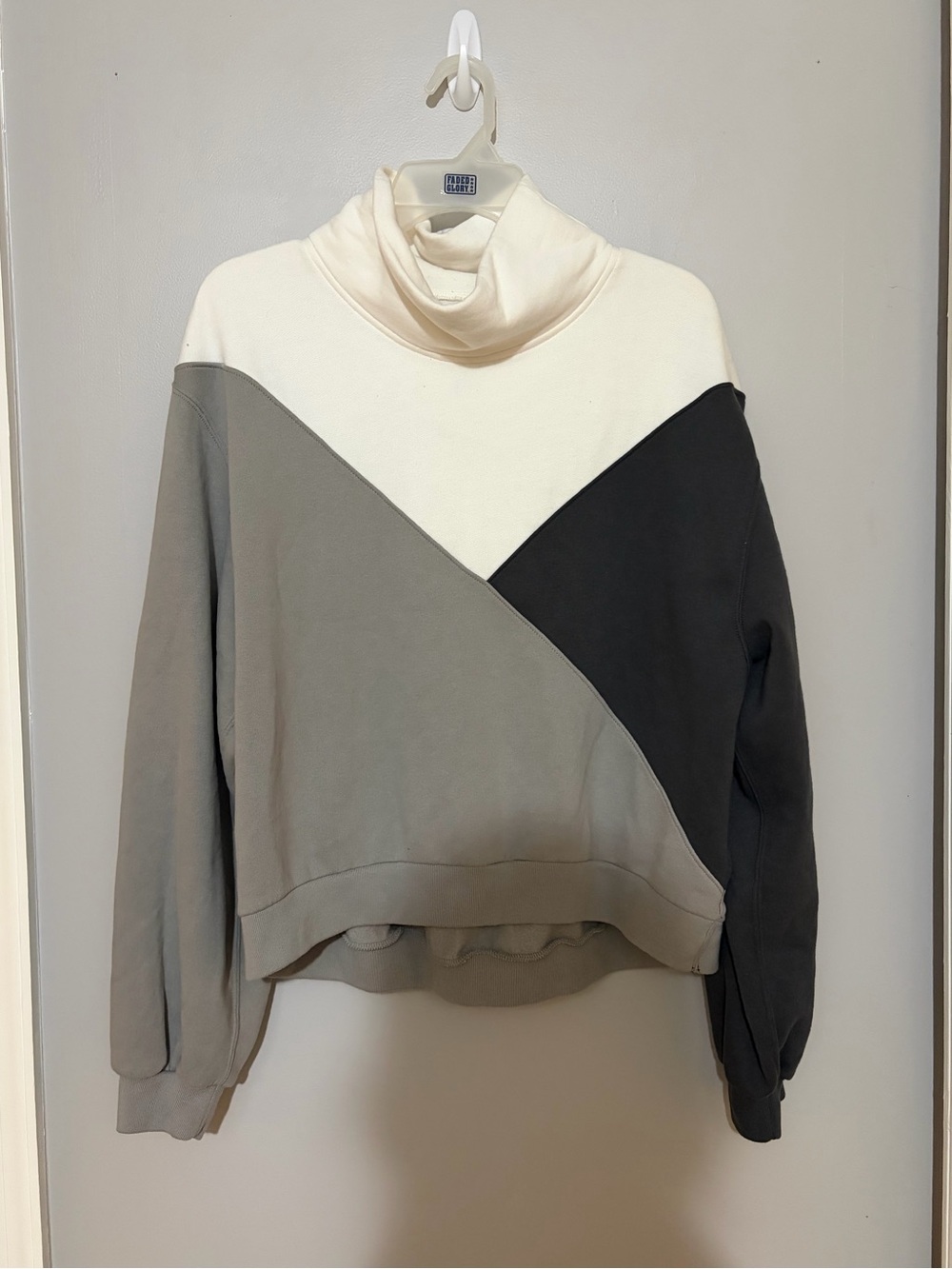 Abercrombie & Fitch Color Blocked Turtle Neck Sweatshirt